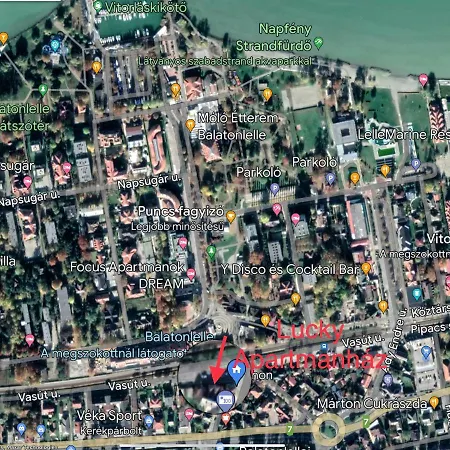 Lucky Apartmanhaz アパート