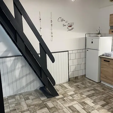 Lucky Apartmanhaz * Balatonlelle